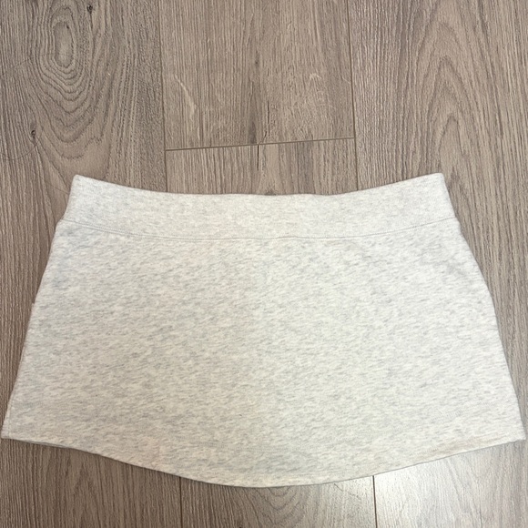 Hollister Low Rise Fleece Mini Skirt/Skort with Drawstring - Picture 4 of 5